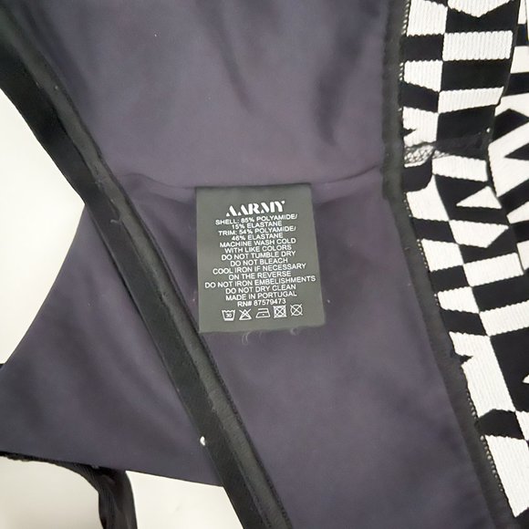 AARMY Romeo T-back Sports Bra - Picture 4 of 5